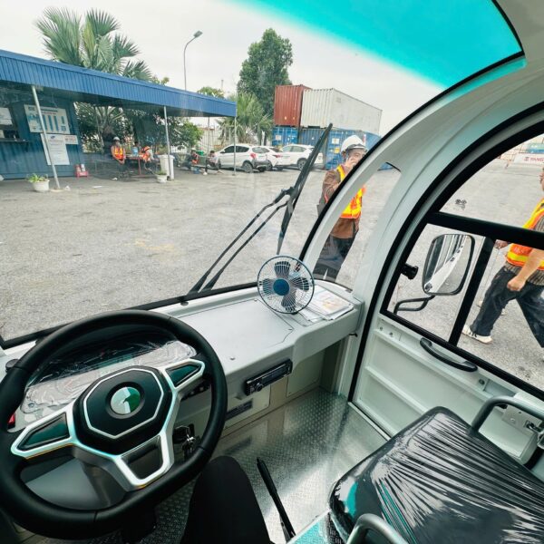 Xe điện chở khách cabin kín EG6088KF