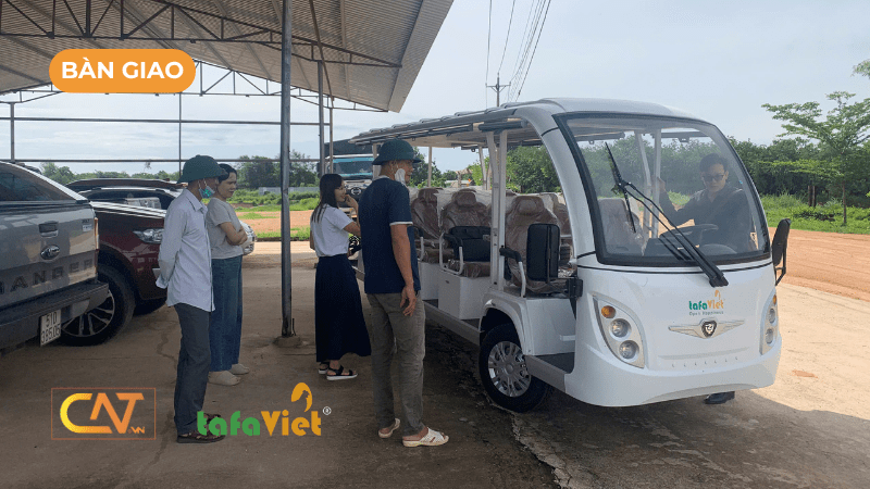 BÀN GIAO XE TAFA VIỆT xe điện 14 chỗ zycar TAFA VIỆT