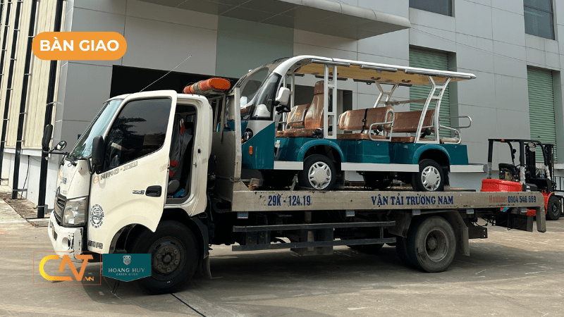 Bàn giao xe điện 11 chỗ cho Hoàng Huy Green River Hải Phòng