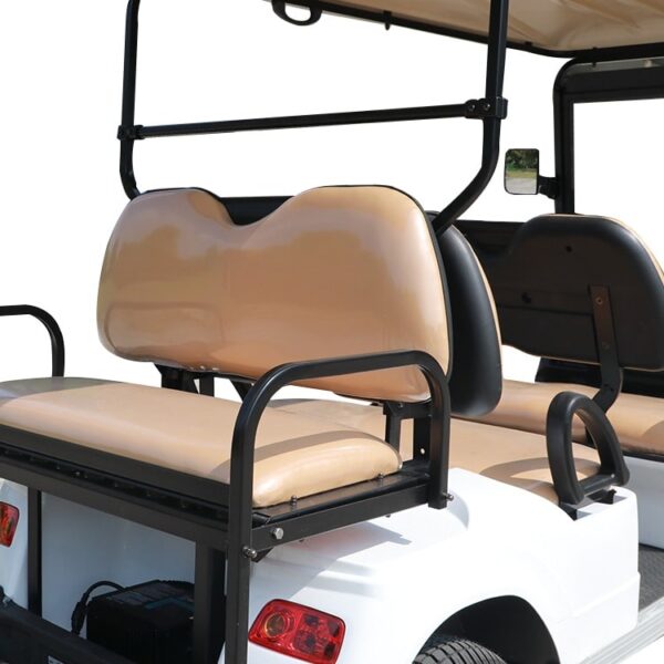 Thiet ke noi that rong rai cua xe dien san golf 6 cho