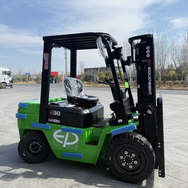 Xe Nâng Điện EP EFXZ-301, 2.5 tấn và 3 tấn, chuyển đổi từ xe dầu sang pin Li-Ion, chất lượng như mới